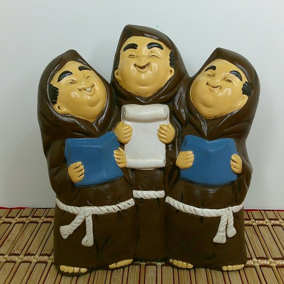 Other - Three Caroling Monks / Singing Monks Figurine 7" - 2.5 LBS - MCM